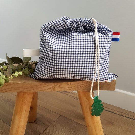 sac linge maternelle carreaux Vichy marine